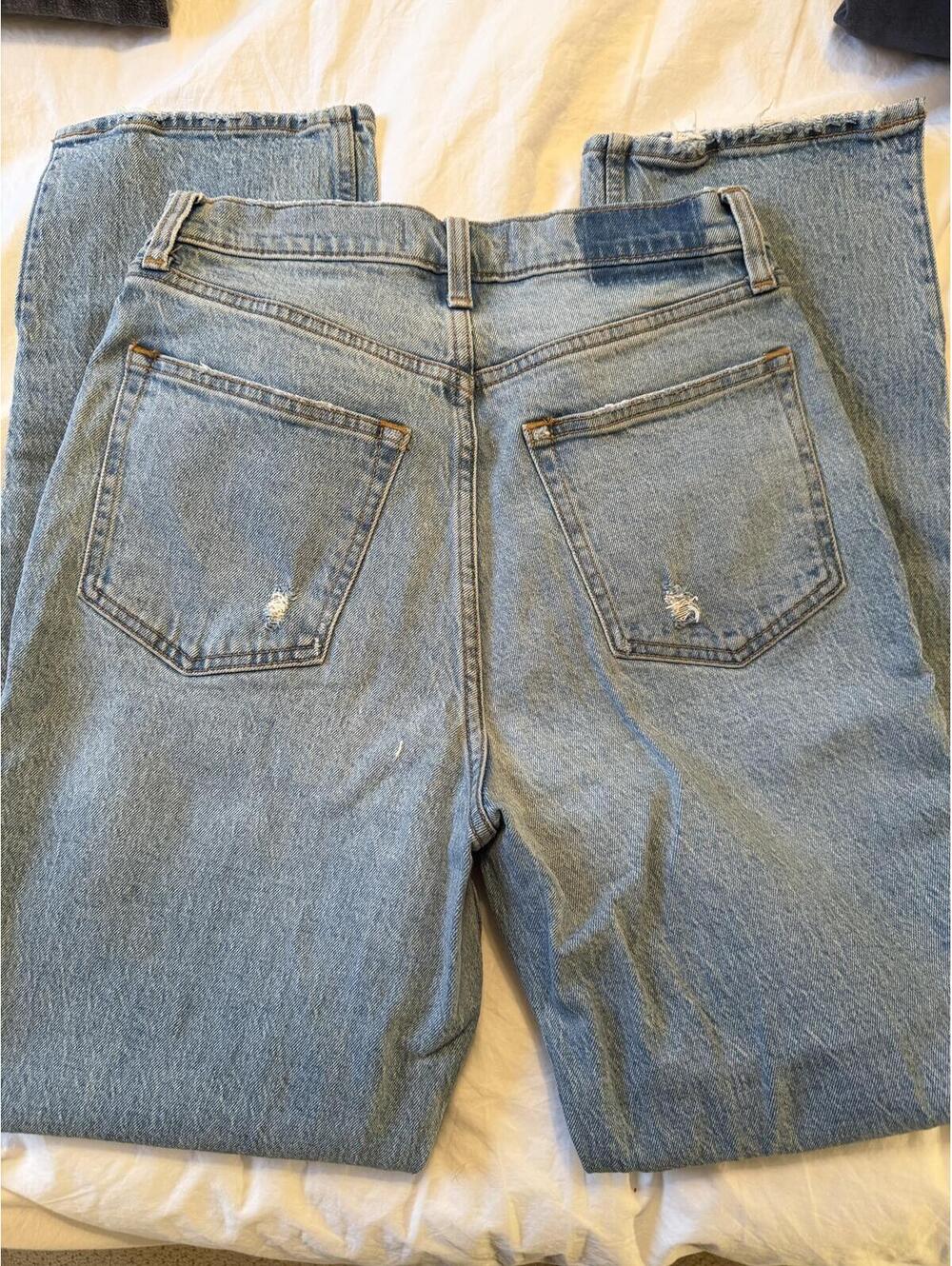 Abercrombie & Fitch Curve Love 90s Straight Ultra High Rise Slit Hem Jeans - Picture 3 of 4